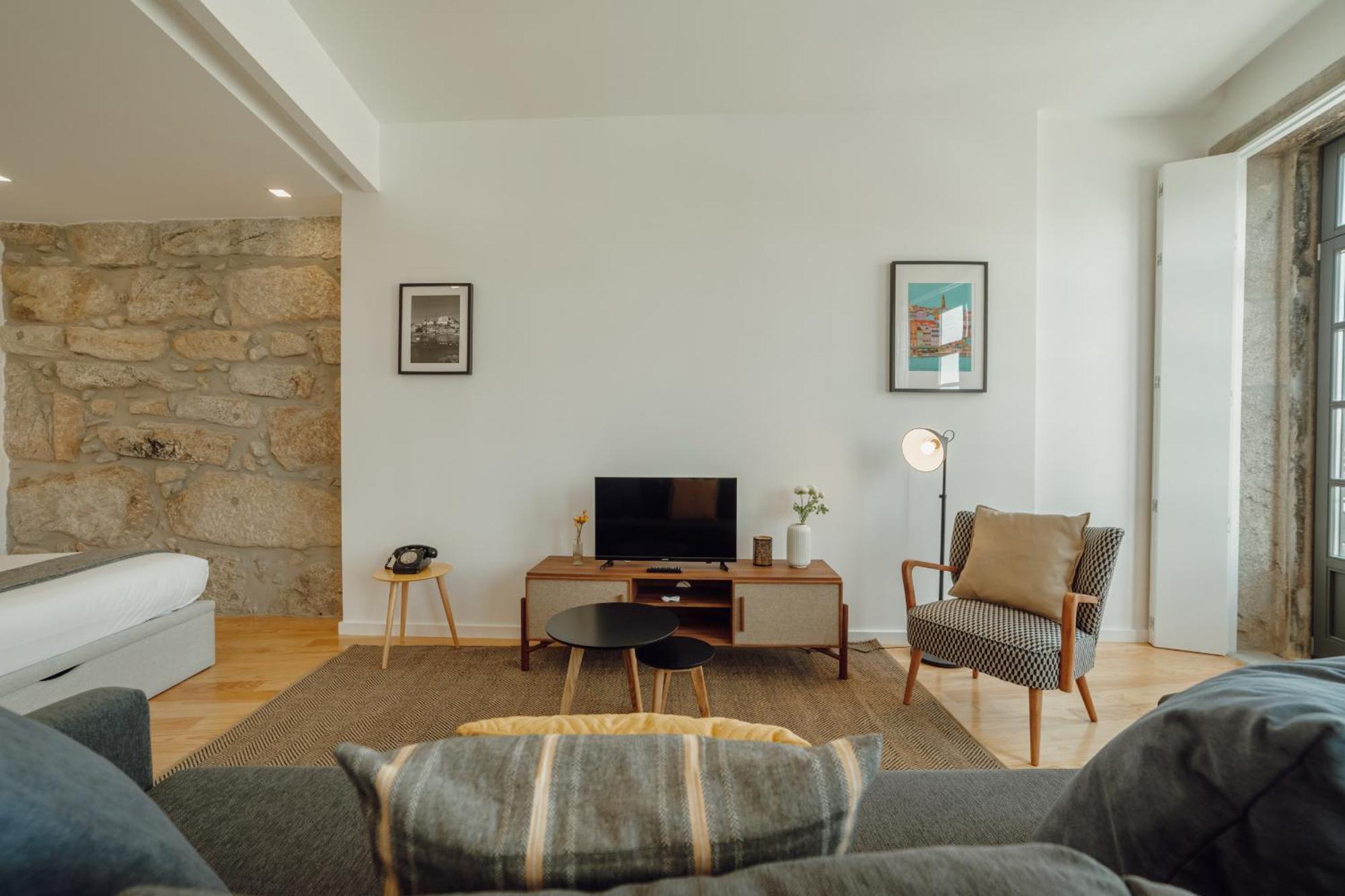 Courtyard Oporto Design Apartments By Vacationy ภายนอก รูปภาพ