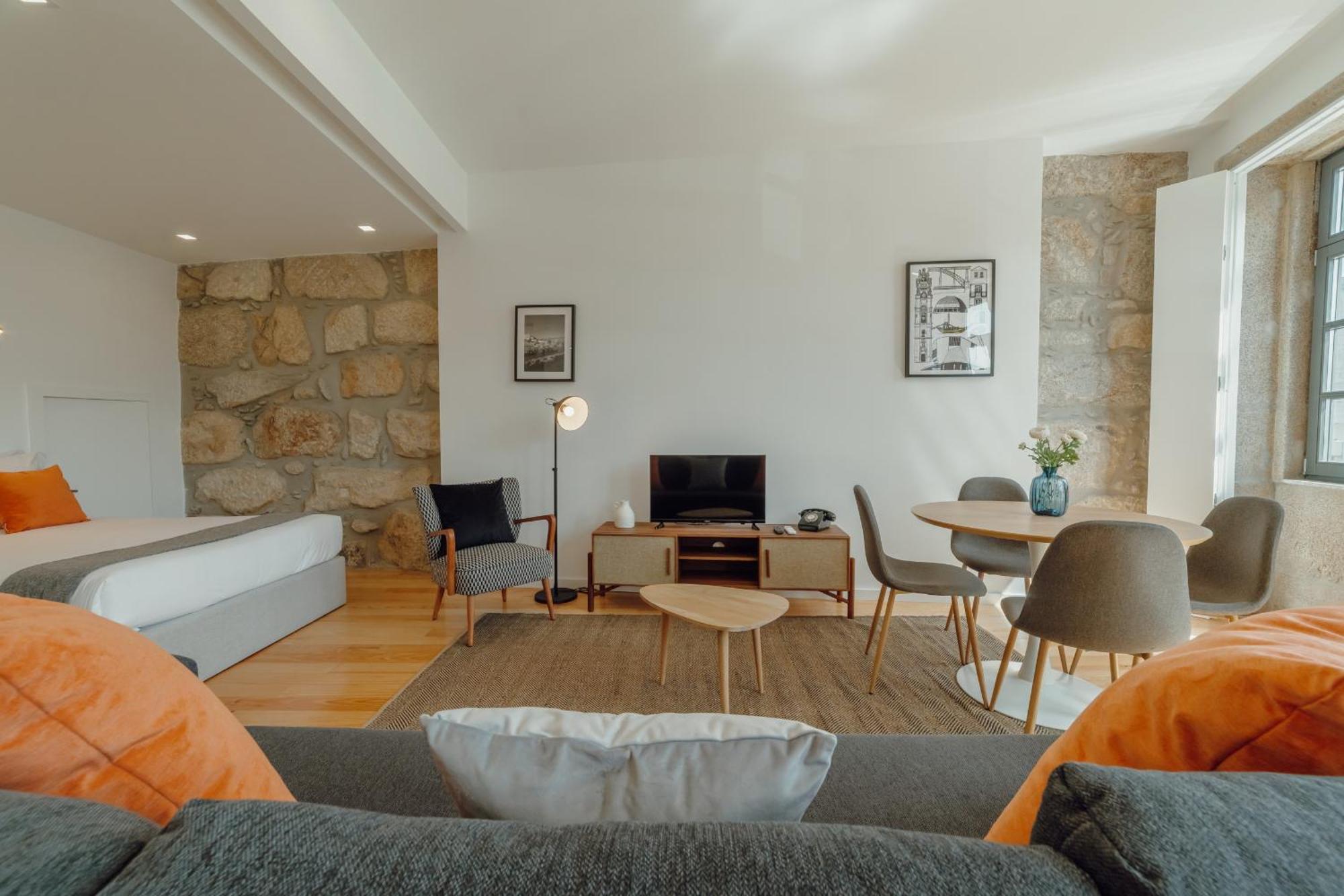 Courtyard Oporto Design Apartments By Vacationy ภายนอก รูปภาพ